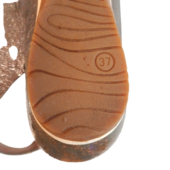 DANSKO Vera Gold Metallic Leather Low Wedge Comfort Sandals size 6.5-7 - Picture 9 of 11